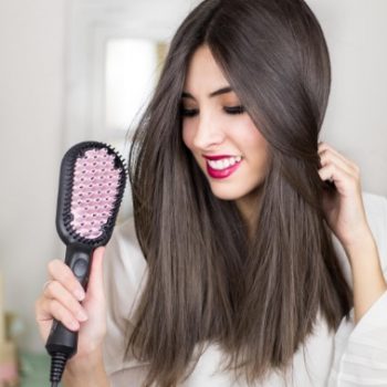 Cómo convertimos un cepillo alisador en un must gracias a influencers